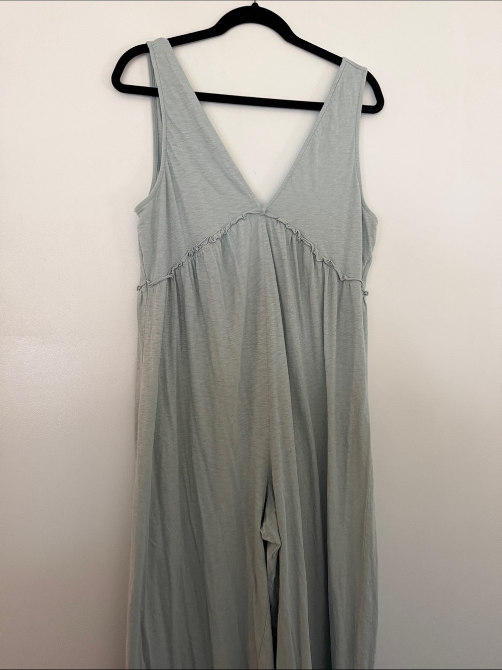 Light Blue V-Neck Sleeveless Jumpsuit
